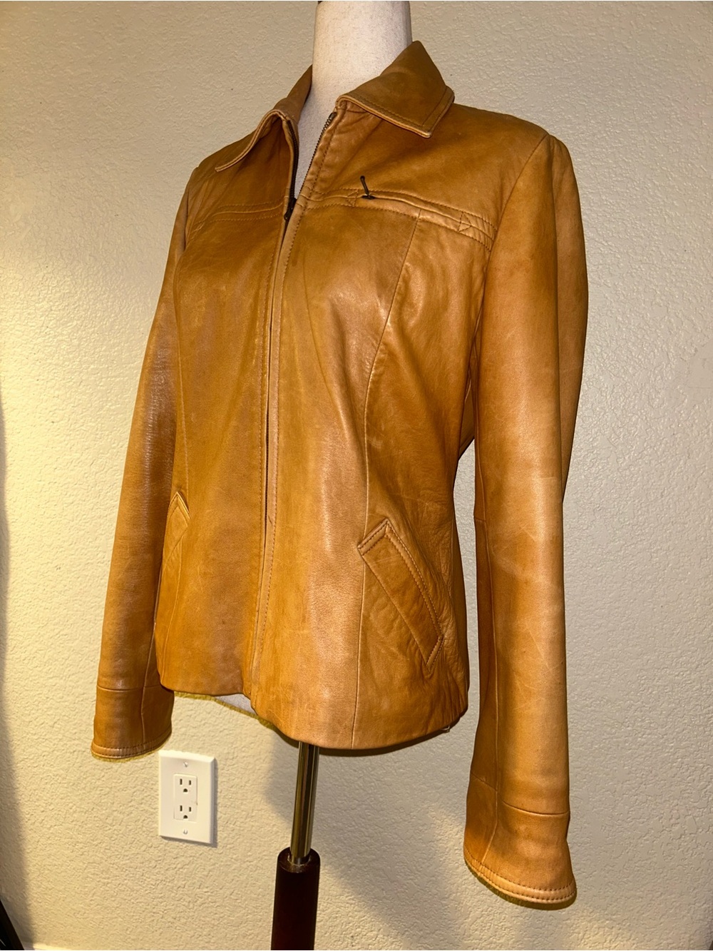 Vintage J Crew Tan Lamb Leather Jacket Size Medium - Picture 4 of 8